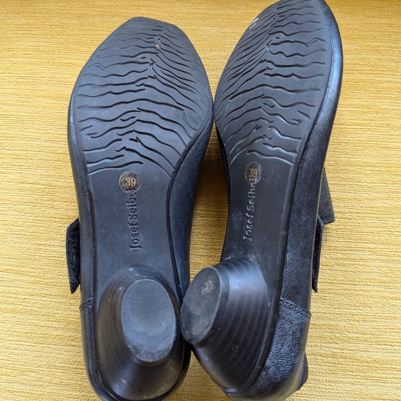 Josef Seibel - Tina Distressed Blue-Grey Leather Pumps, Size 8.5 - Picture 4 of 5